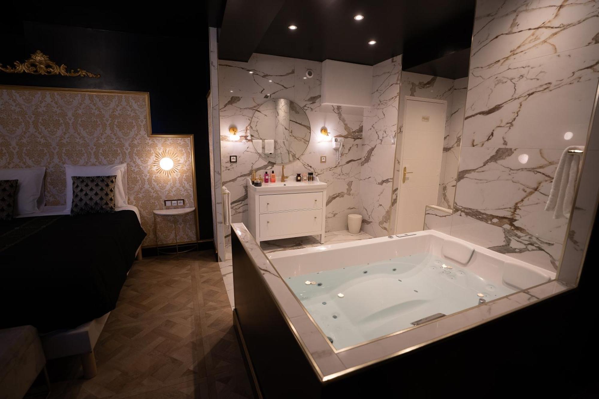 Appartement D'Exception Avec Jacuzzi Villefranche-sur-Saone Exterior photo